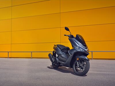 Honda PR MC0125 - Honda Premieren auf der moto-austria 2025_25YM_Honda_PCX125.jpg