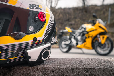 © motocheckjer - CARDO PACKTALK PRO vs SENA 60S-8.jpg