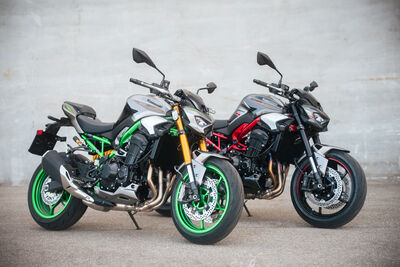 ©motochecker-kawasaki-z900-vs-z900se-2025-1.jpg