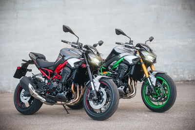 ©motochecker-kawasaki-z900-vs-z900se-2025-5.jpg