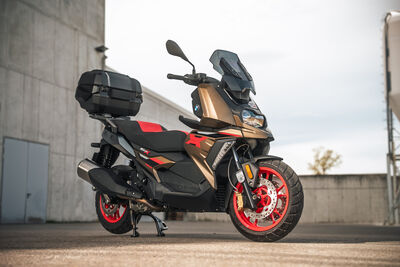 ©motochecker-bmw-c400x-2025-12.jpg
