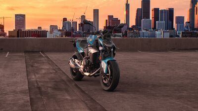 f900r3.jpg
