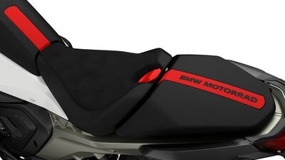 P90596265_highRes_the-new-bmw-r-1300-r.jpg