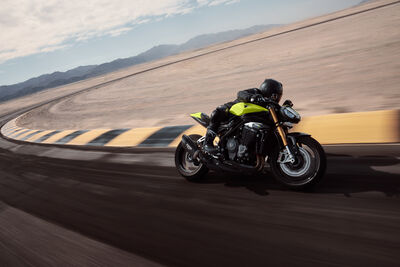 OE_SpeedTriple1200RX_MY25_06435_JP.jpg