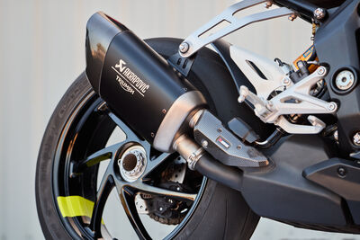 OE_SpeedTriple1200RX_MY25_08298_JP.jpg