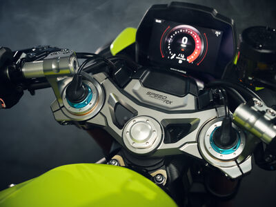 OE_SpeedTriple1200RX_MY25_18769_JP.jpg