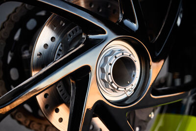 OE_SpeedTriple1200RX_MY25_08320_JP.jpg