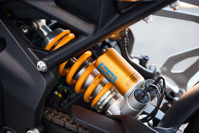 OE_SpeedTriple1200RX_MY25_08332_JP.jpg
