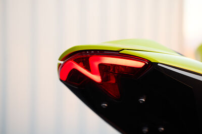 OE_SpeedTriple1200RX_MY25_08343_JP.jpg