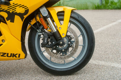 ©motochecker-suzuki8r-3.jpg