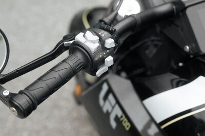 ©motochecker-9.jpg