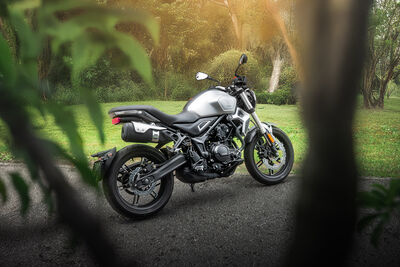 ©motochecker-11.jpg
