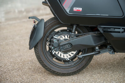 ©motochecker-niunqix500-4.jpg