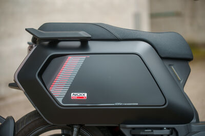 ©motochecker-niunqix500-5.jpg