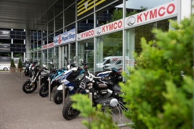 ©motochecker-4.jpg