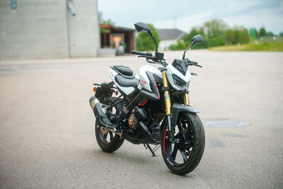 ©motochecker-qjsrk125s-2.jpg