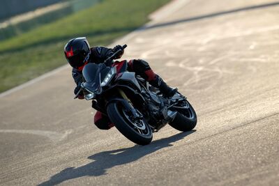 Aprilia-Tuono660-gallery_1920x1280_3.jpg