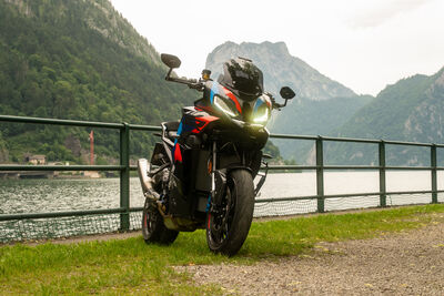 ©motochecker-2.jpg