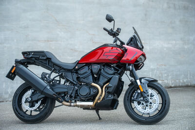 ©motochecker-2.jpg