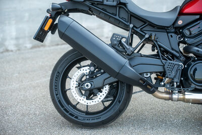 ©motochecker-4.jpg