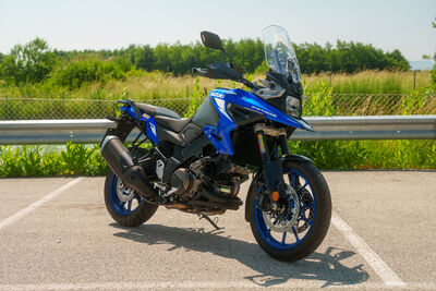 ©motochecker-suzukivstrom1050de-2.jpg