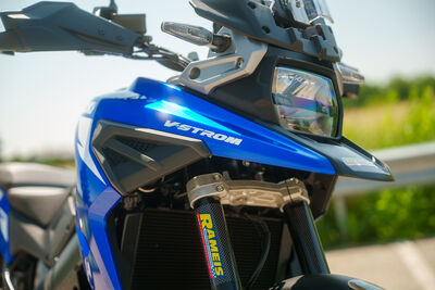 ©motochecker-suzukivstrom1050de-4.jpg