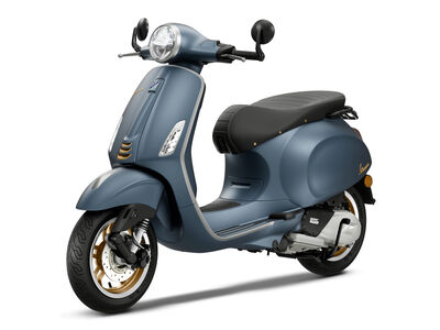 02_Vespa_Primavera_125_Officina_8.jpg