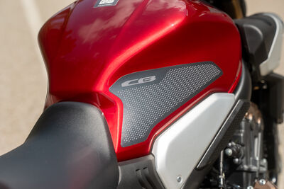 ©motochecker-3.jpg