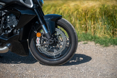 ©motochecker-2.jpg