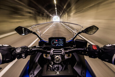 GSX-S1000GT_M2_Action_81.jpg