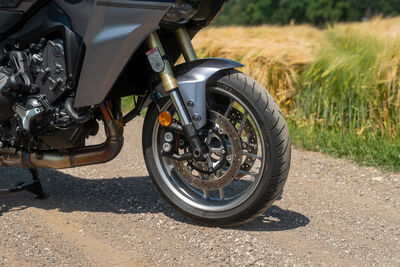 ©motochecker-3.jpg