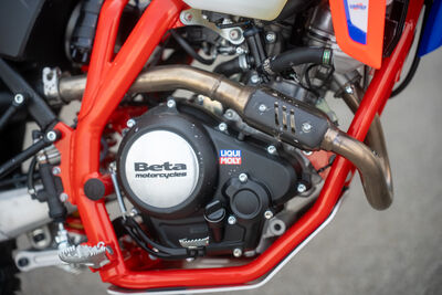 ©motochecker-2.jpg