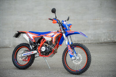 ©motochecker-1.jpg