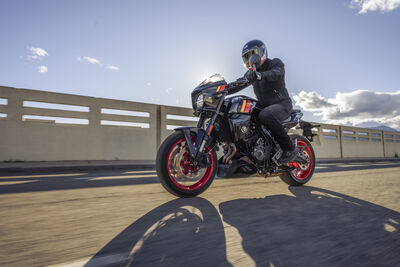 Suzuki-800TT-T-7727.JPG