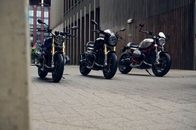 P90608219_highRes_bmw-motorrad-model-r.jpg