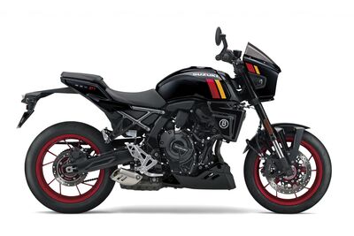 GSX800TTRQBM6_YVB_Rside.jpg