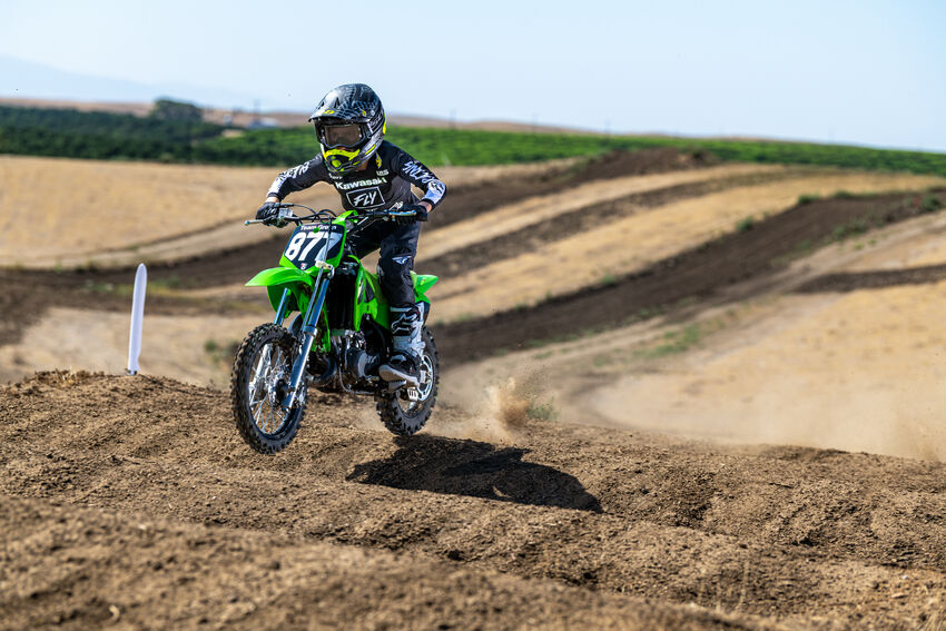 26KX65C_201GN1ALFA2CG_A.jpg