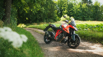 ©motochecker-ktm1290gt-2.jpg