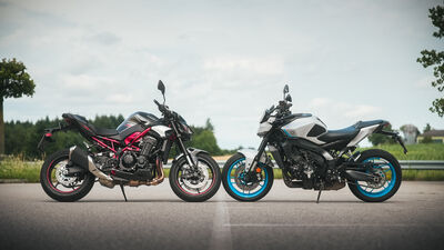 ©motochecker-kawasakiz900vsyamahamt09-1.jpg