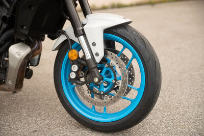 ©motochecker-3.jpg