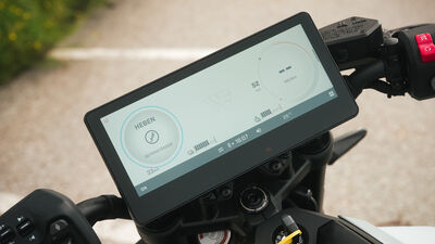 ©motochecker-canam-pulse73-5.jpg