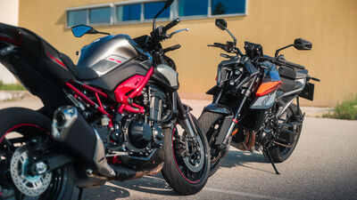 ©motochecker-kawasakiz900-vs-ktmduke990-2.jpg