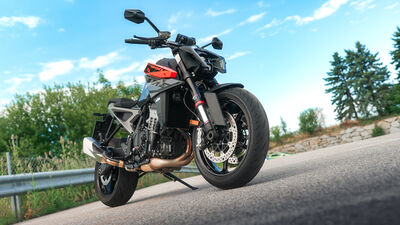 ©motochecker-ktmduke990-3.jpg