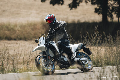Suzuki DR-Z4SM_250719__AMY4619.jpg