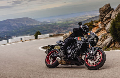Suzuki-GSX-8TT-2879.jpg