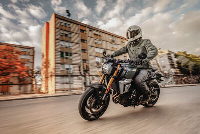 Suzuki-GSX-8T-4593.jpg