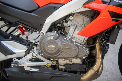 ©motochecker-3.jpg