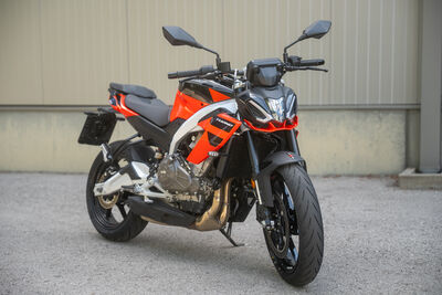 ©motochecker-4.jpg