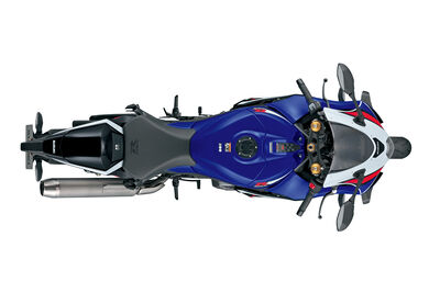 GSX-R1000R_C6F_top_winglets.jpg