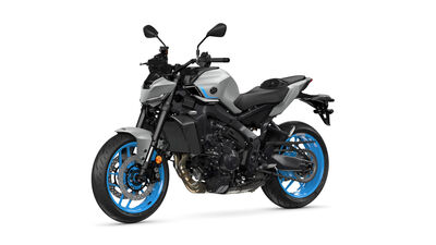 2025-Yamaha-MT09AS-EU-Ice_Storm-Studio-005-03.jpg